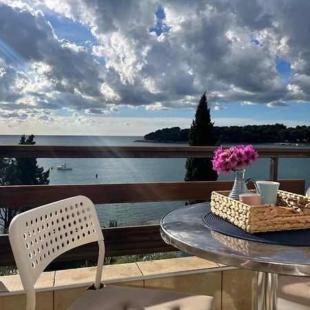 Apartment With A Sea View بولا المظهر الخارجي الصورة
